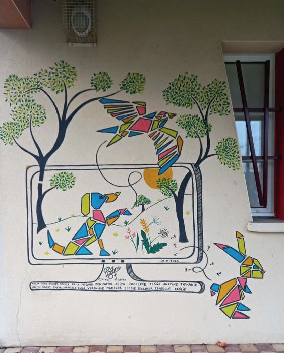 Fresque murale géométrique école
